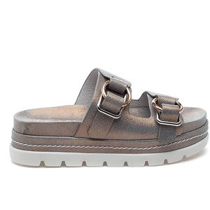 J/Slides size 8.5 color bronze